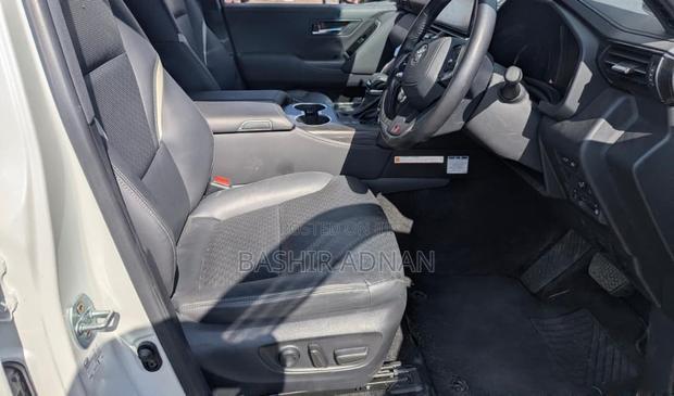 Toyota Land Cruiser LC300 2023 Pearl