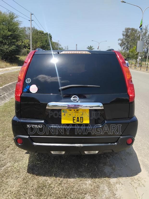 Nissan X-Trail 2010 Black