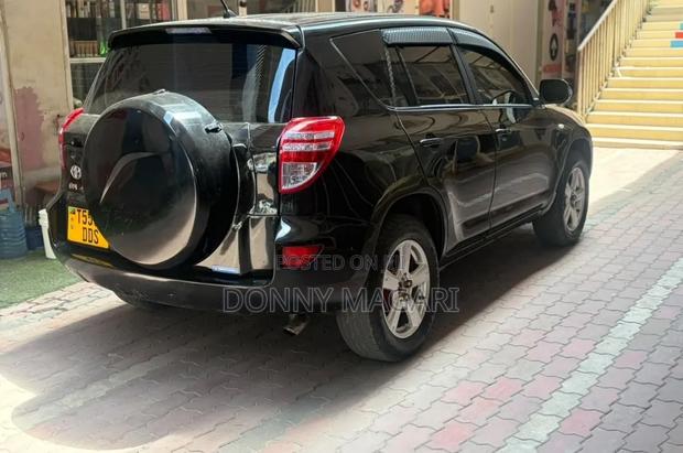 Toyota RAV4 2005 Black
