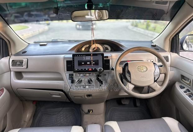 Toyota Raum 1.5 FWD 2004 Silver