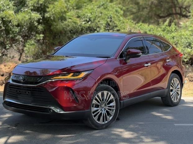 Toyota Harrier 2021 Maroon