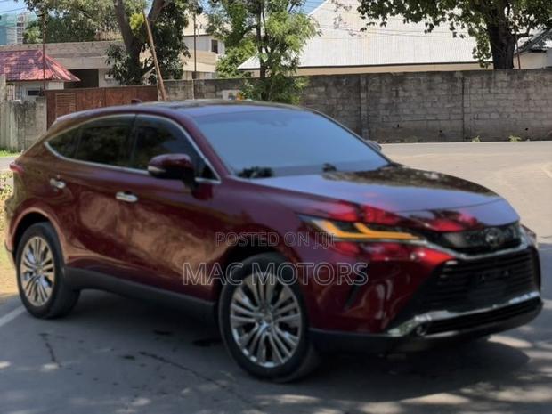 Toyota Harrier 2021 Maroon
