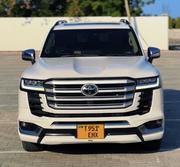 Toyota Land Cruiser LC300 2023 Pearl for sale