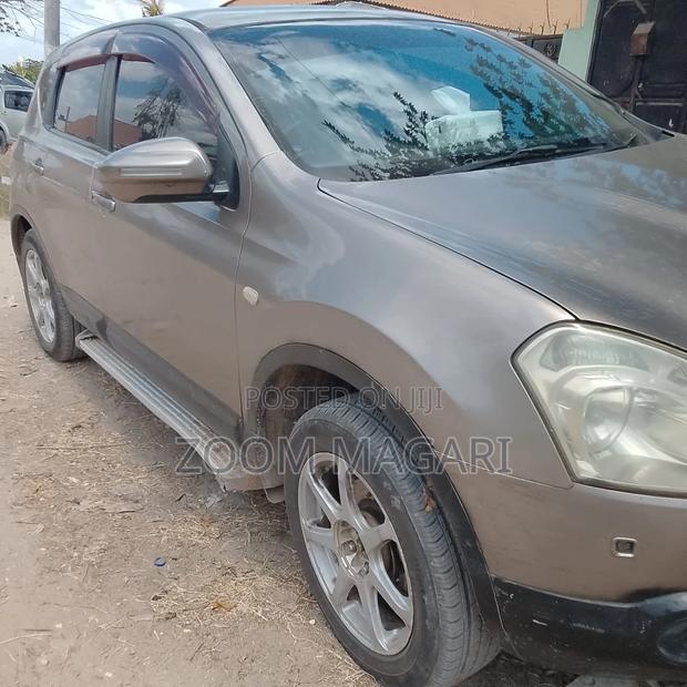 Nissan Dualis 2010 Silver