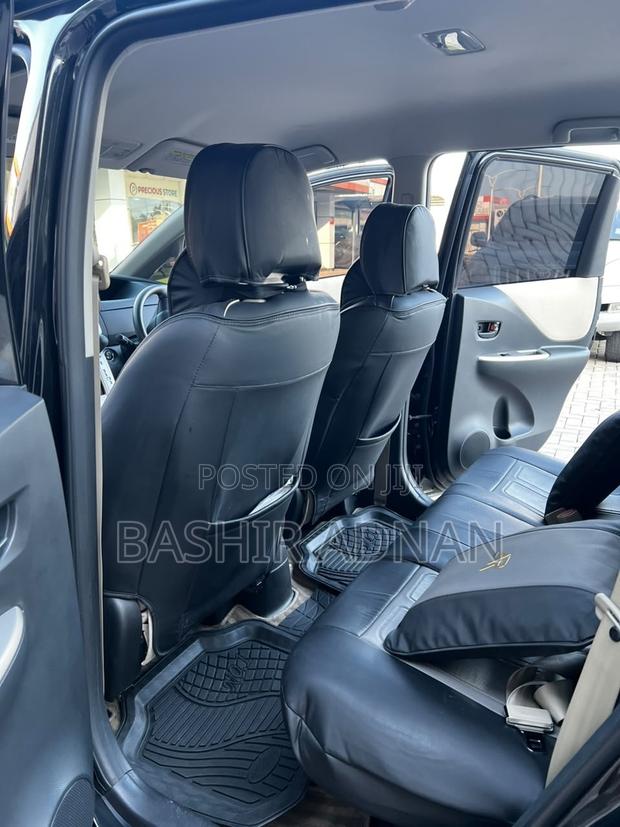 Toyota Ractis 1.3 FWD 2009 Black
