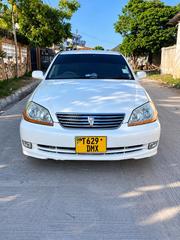 Toyota Mark II 2000 White for sale
