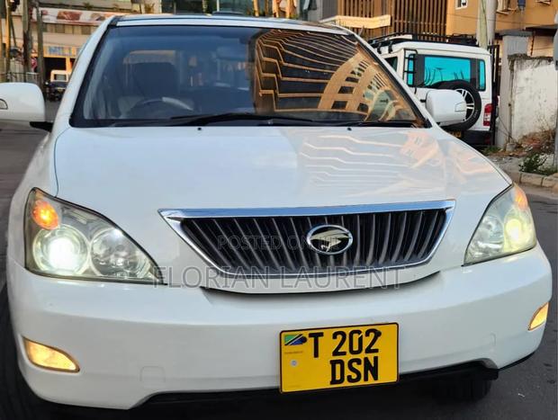 Toyota Harrier 2.4 2006 White