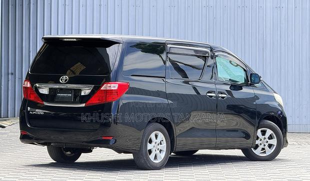 Toyota Alphard 2009 Black