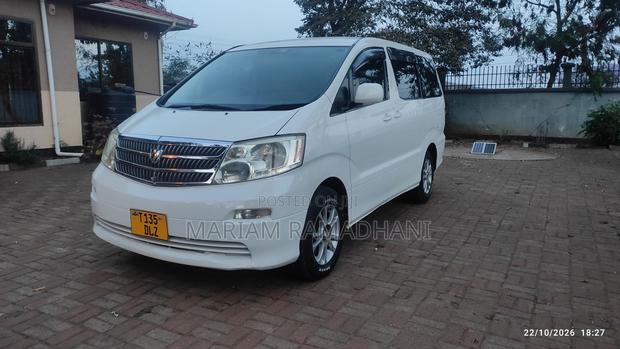 Toyota Alphard 2.4 Petrol AWD 2003 White