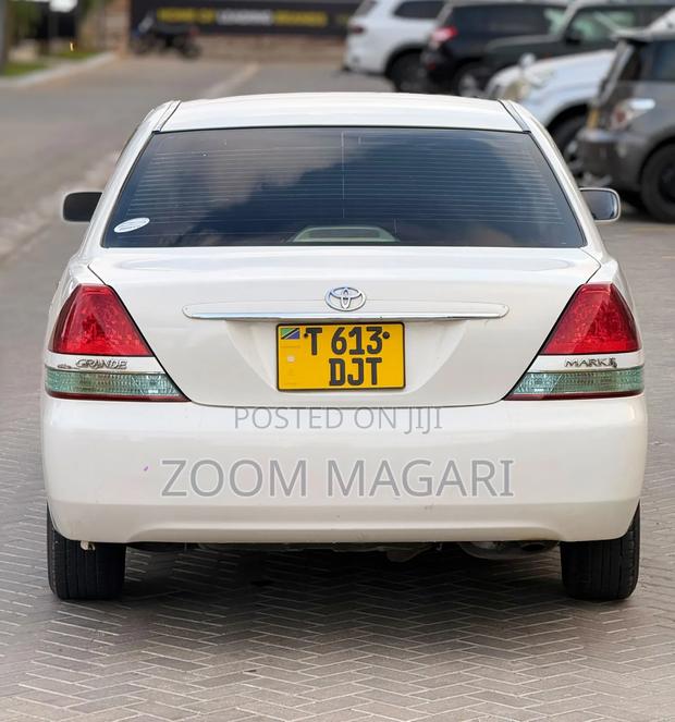 Toyota Mark II 2002 Pearl