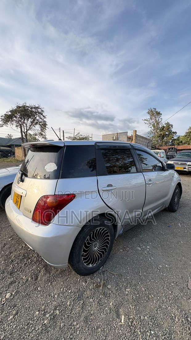 Toyota IST 2004 Gray