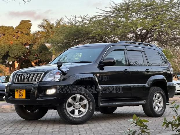 Toyota Land Cruiser Prado 2006 Black