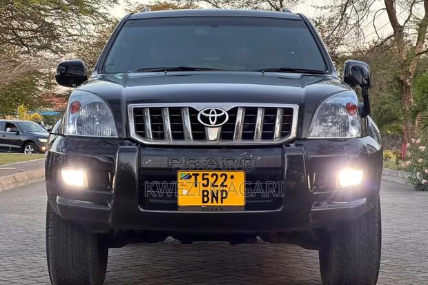 Toyota Land Cruiser Prado 2006 Black