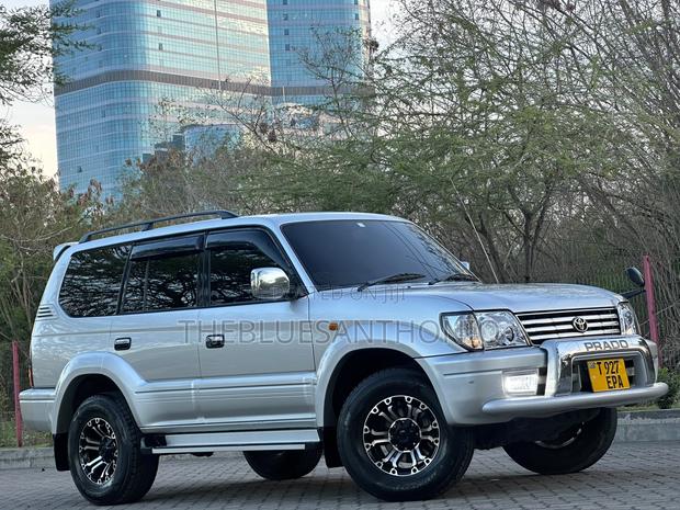 Toyota Land Cruiser Prado 3.0 D-4D 3dr 2001 Silver