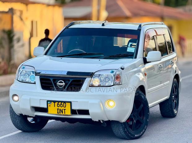 Nissan X-Trail 2005 White
