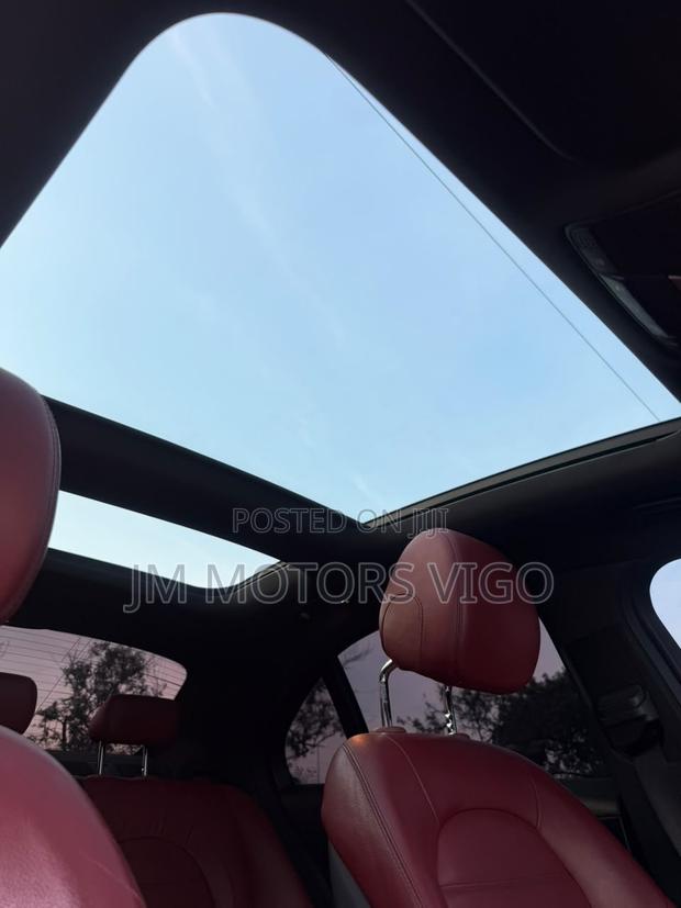 Mercedes-Benz C200 2014 Pearl