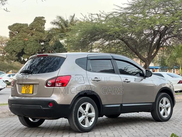 Nissan Dualis 2009 Beige