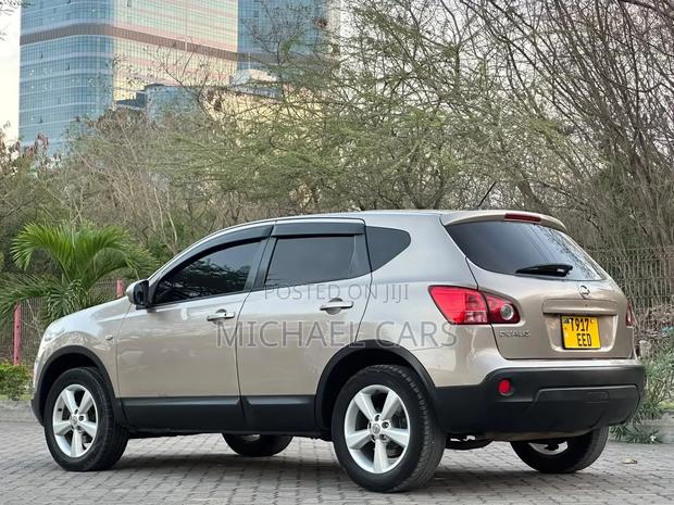 Nissan Dualis 2009 Beige