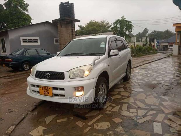 Toyota RAV4 2008 White