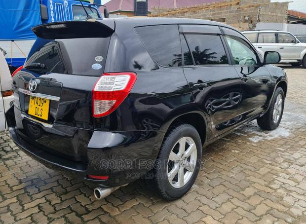 Toyota Vanguard 2007 Black