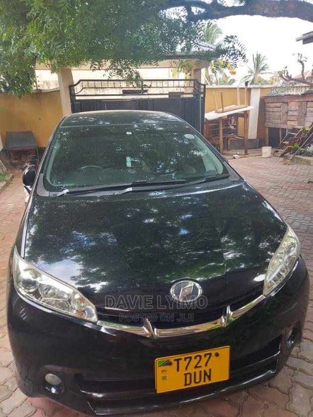 Toyota Wish 2011 Black