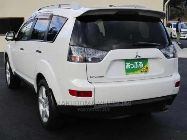 Mitsubishi Outlander 2005 White