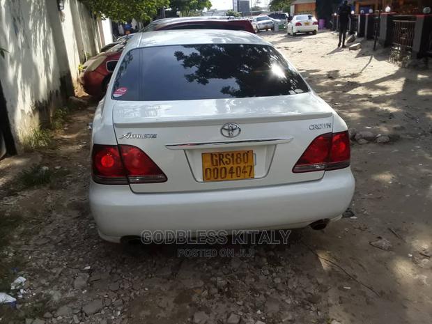New Toyota Crown 2005 White