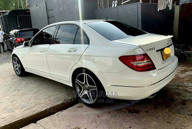 Mercedes-Benz C200 2012 White