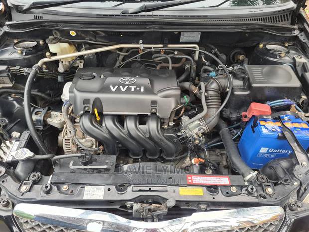 Toyota Corolla RunX 2002 Black