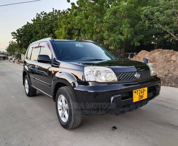 Nissan X-Trail 2004 Black