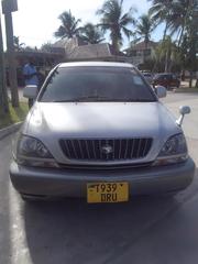Toyota Harrier 2004 Pearl for sale