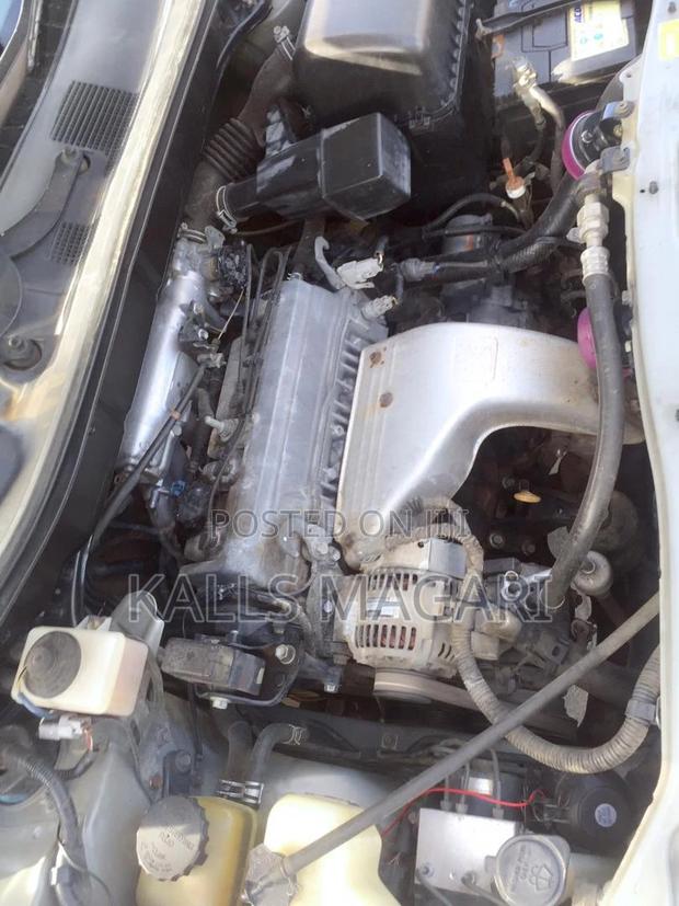 Toyota Harrier 2004 Pearl