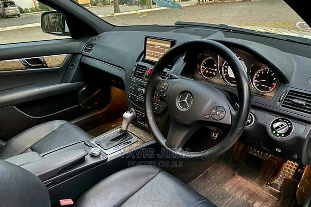 Mercedes-Benz C200 2008 White