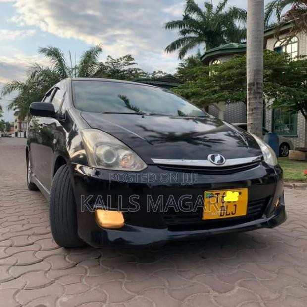 Toyota Wish 2004 Black