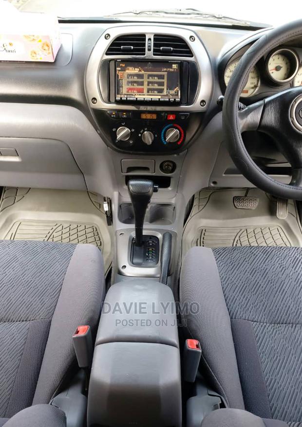 Toyota RAV4 2004 Silver