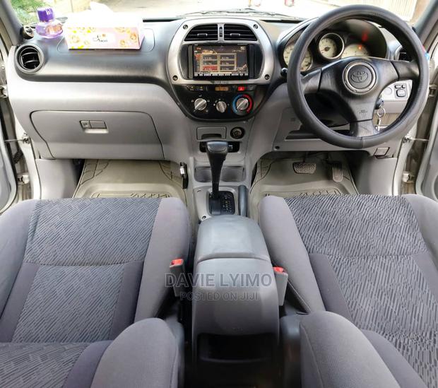 Toyota RAV4 2004 Silver