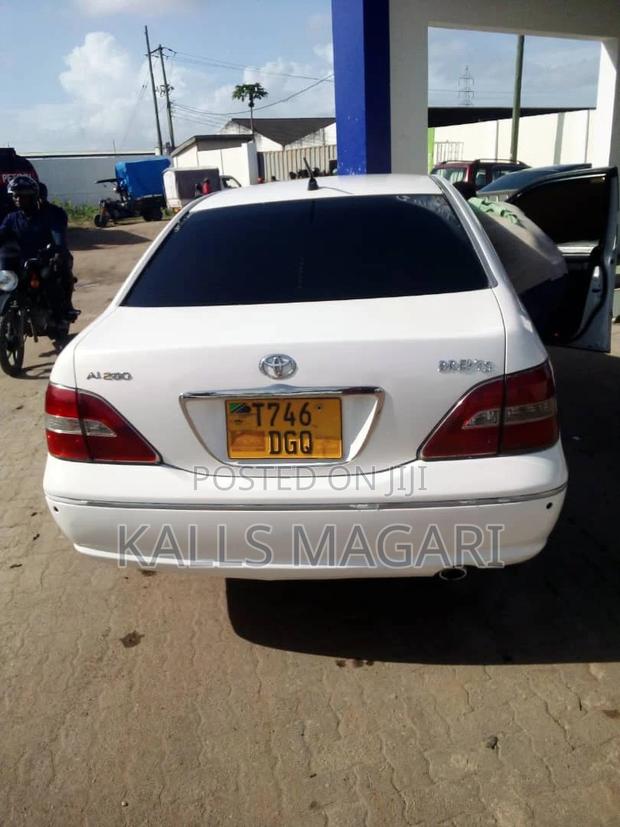 Toyota Brevis 2002 Pearl