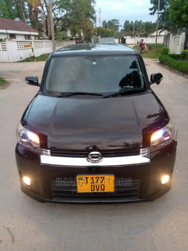 Toyota Corolla Rumion 2010 Black