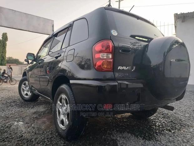 Toyota RAV4 2004 Black