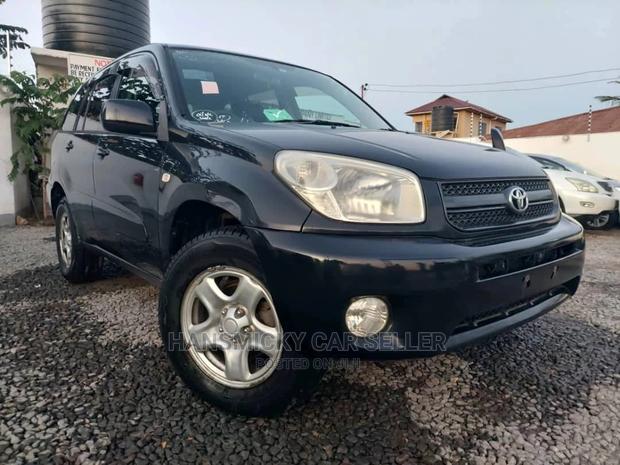 Toyota RAV4 2004 Black
