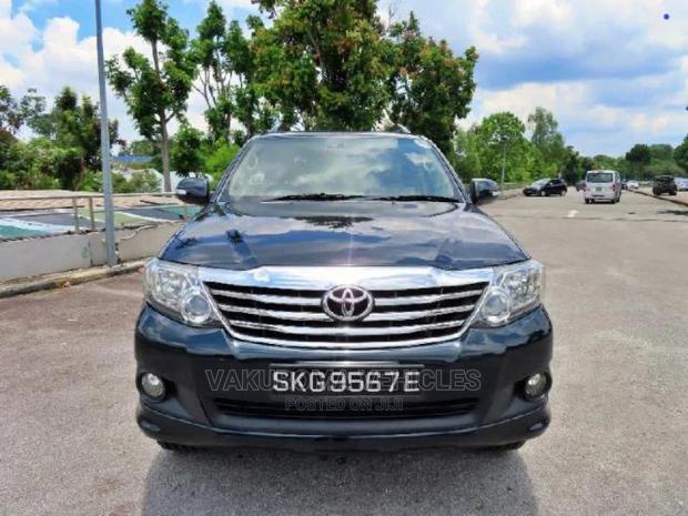 Toyota Fortuner 2012 Gray
