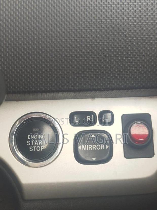 Toyota Corolla Rumion 2009 Black