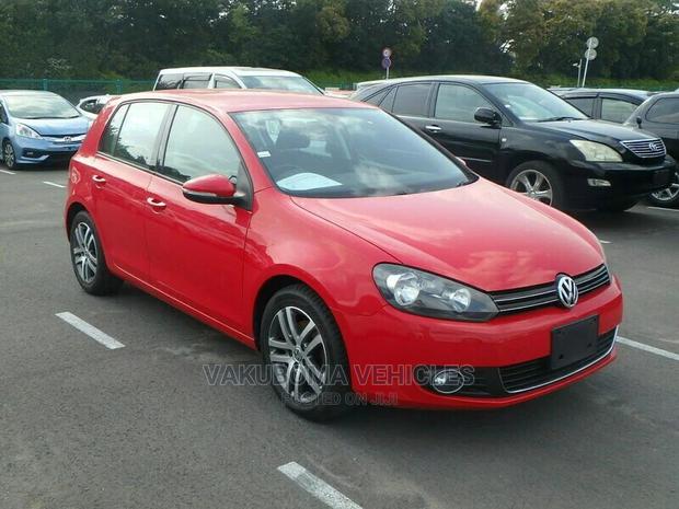 Volkswagen Golf 2010 Red