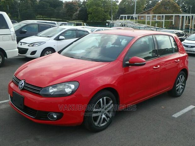 Volkswagen Golf 2010 Red