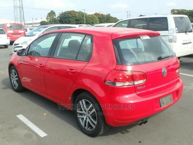 Volkswagen Golf 2010 Red