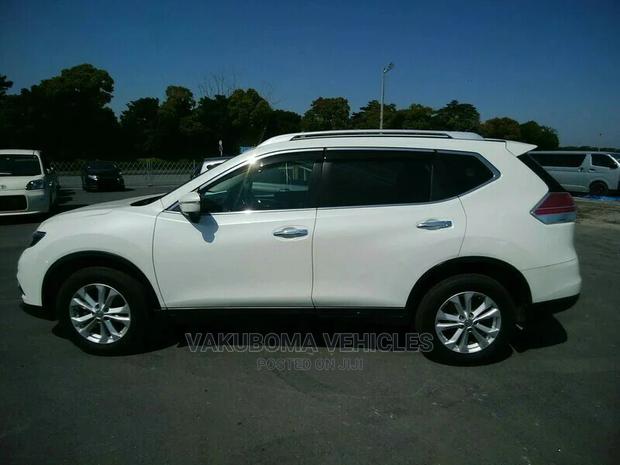 Nissan X-Trail 2014 White