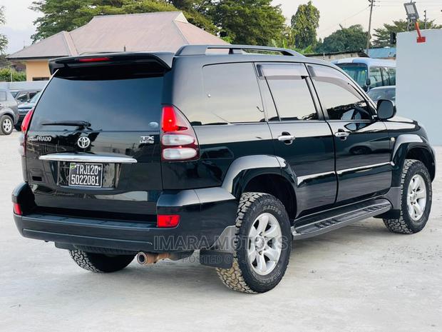 Toyota Land Cruiser Prado 2007 Black
