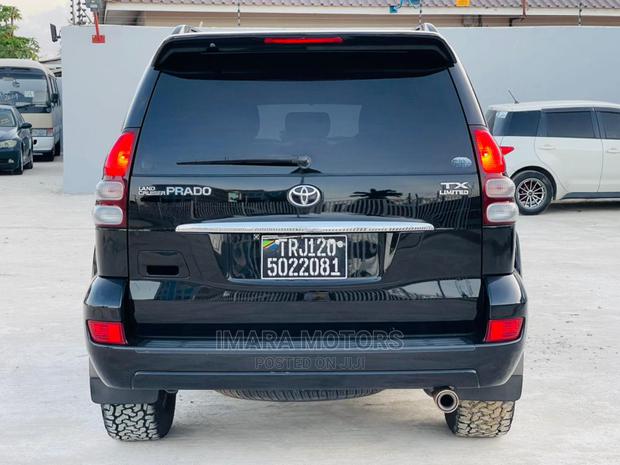 Toyota Land Cruiser Prado 2007 Black
