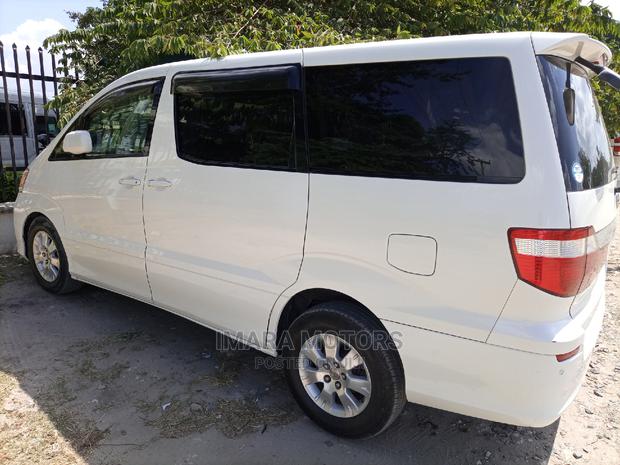 Toyota Alphard 2005 White