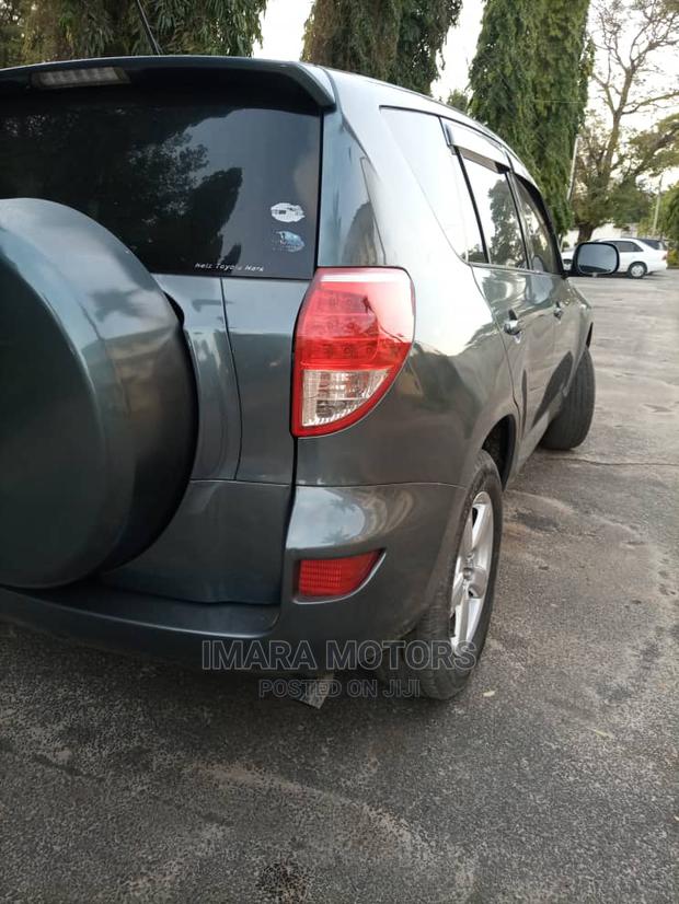 Toyota RAV4 2006 Gray